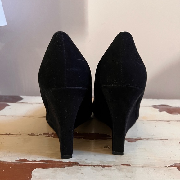 Express Black Suede Pointed Heels - Picture 3 of 3